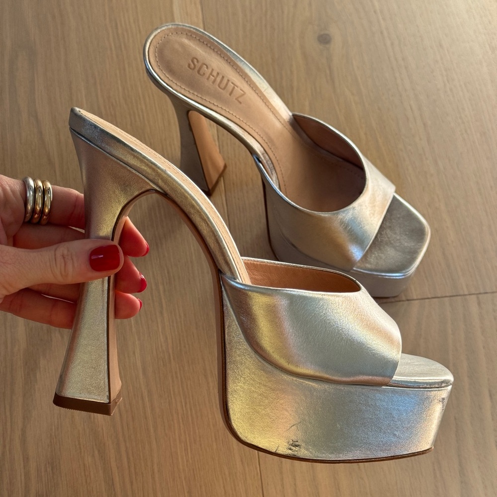 Schutz Ellis Mule